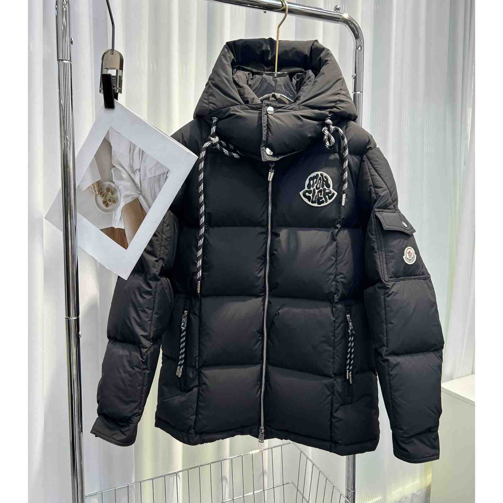 Moncler Mariveles Short Down Jacket - DesignerGu