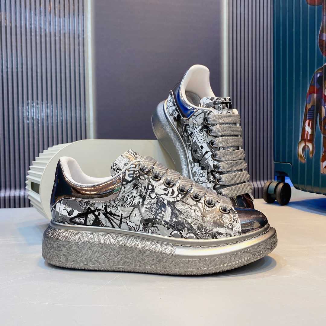 Alexander Mqueen Oversized Sneaker  - DesignerGu