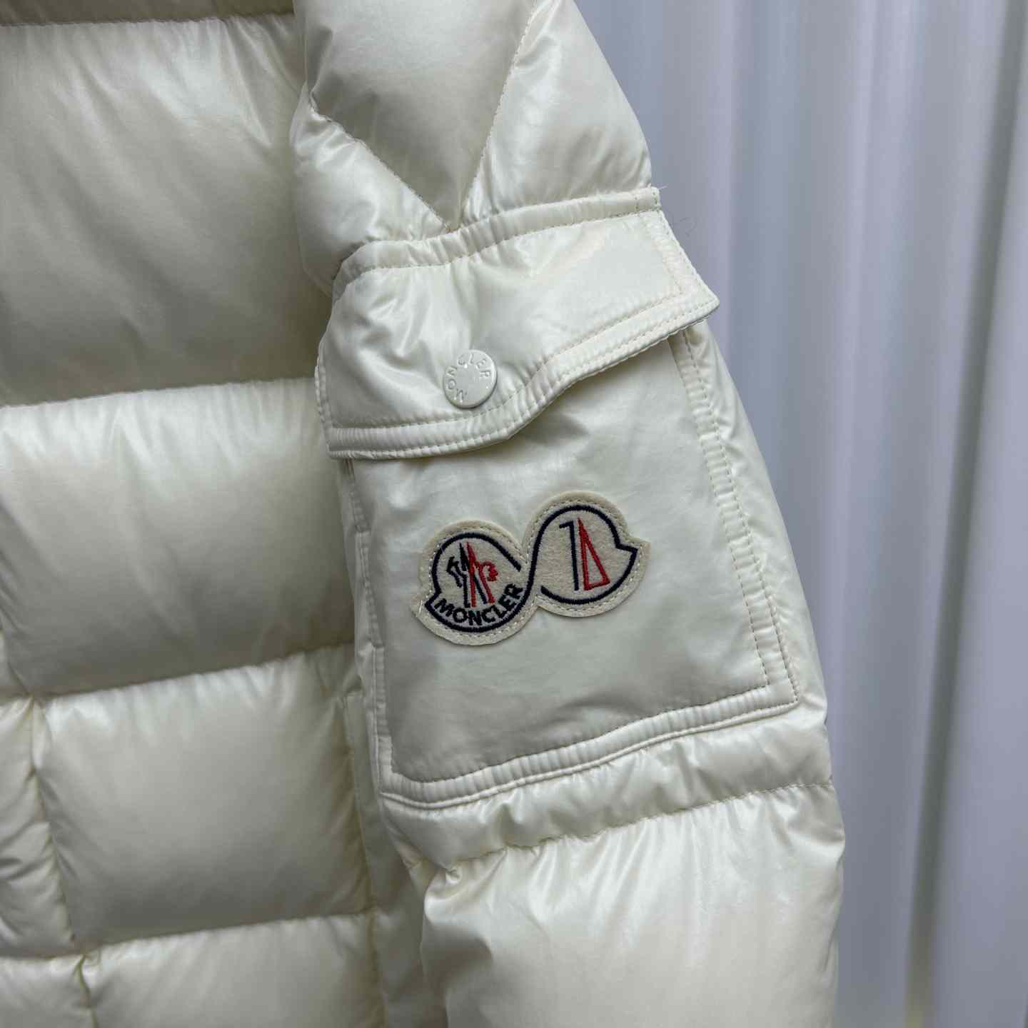 Moncler Maya 70 Short Down Jacket - DesignerGu