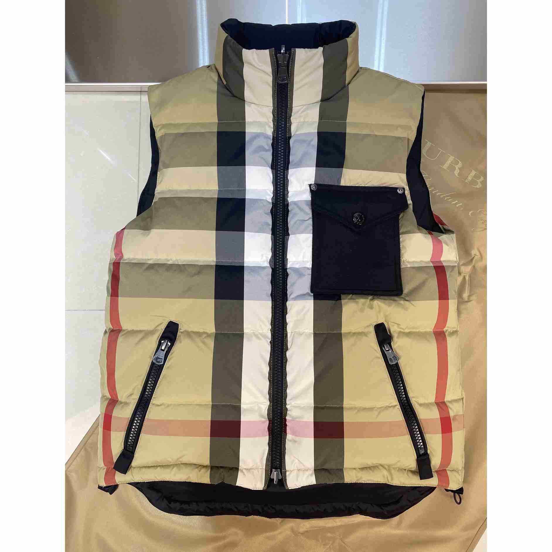 Burberry Reversible Check Puffer Gilet - DesignerGu