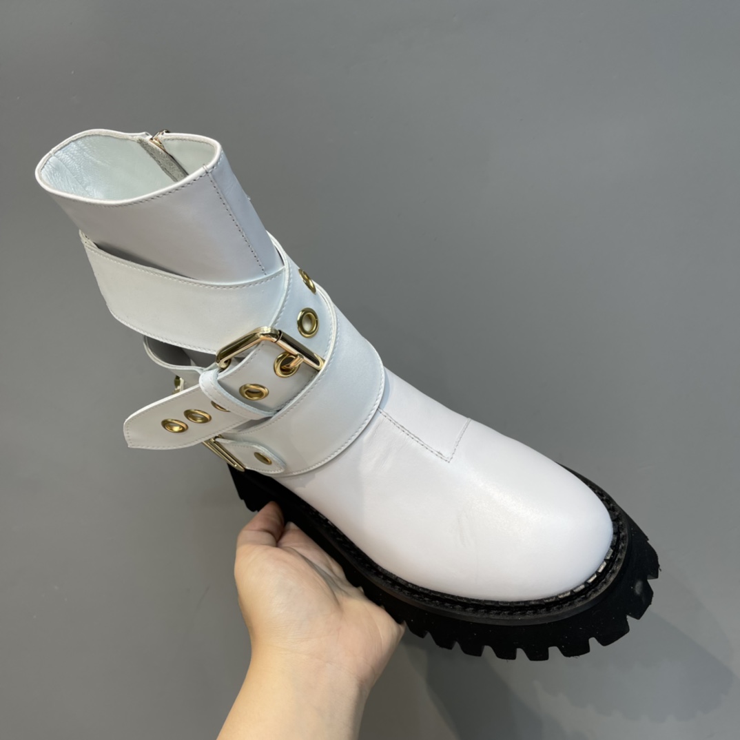 Moschino Ankle Boots - DesignerGu