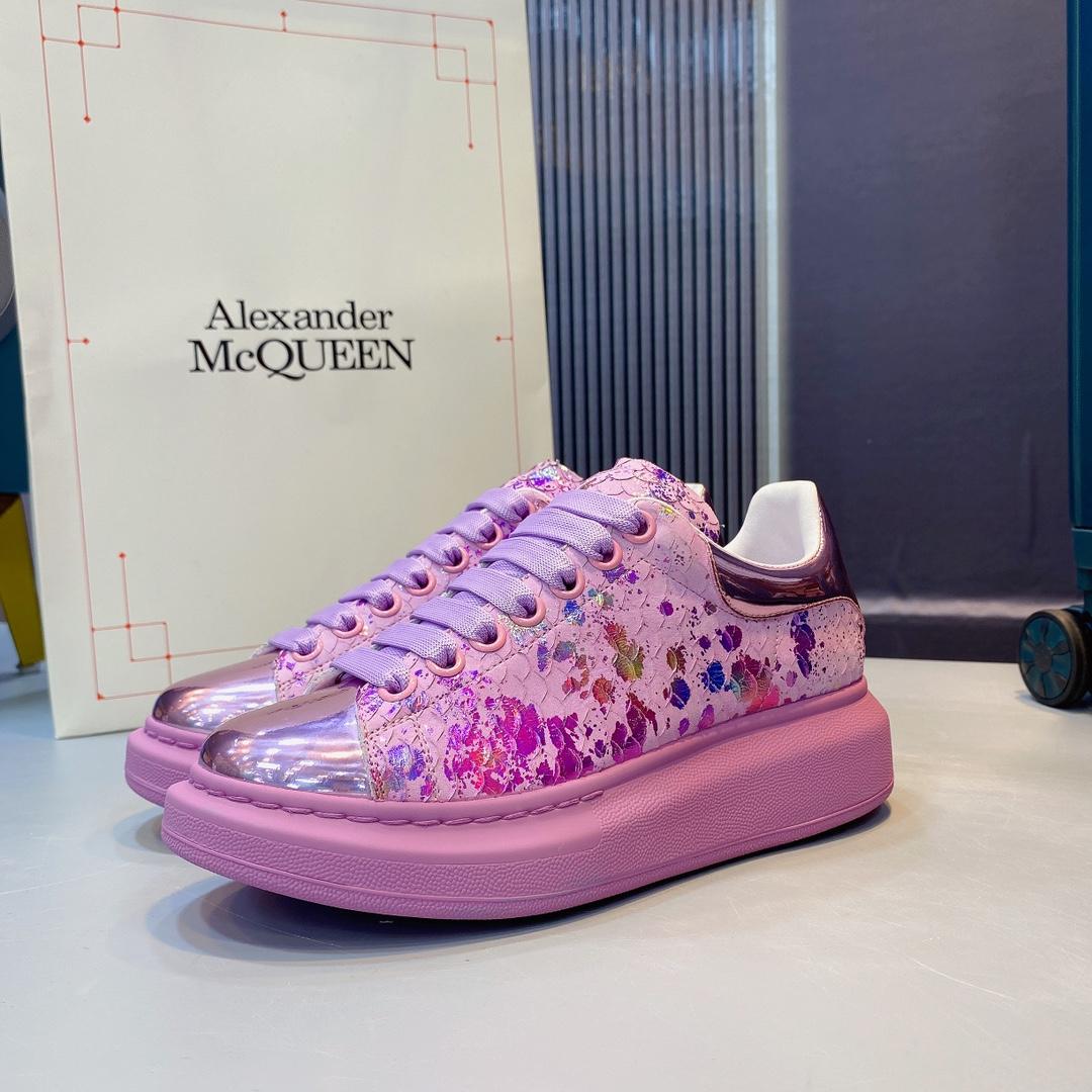 Alexander Mqueen Oversized Sneaker  - DesignerGu