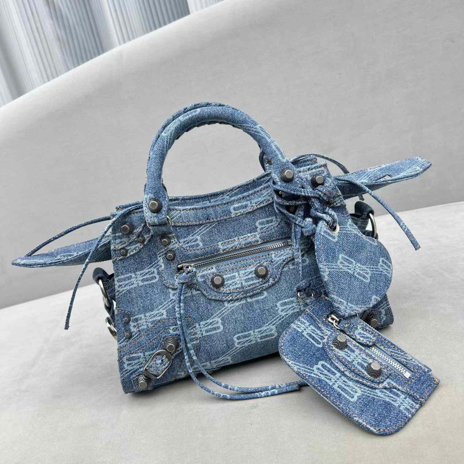 Balenciaga Neo Cagole XS Studded Printed Denim Tote(26-10-17cm) - DesignerGu