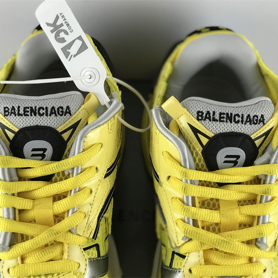 Balenciaga Runner Sneaker  - DesignerGu