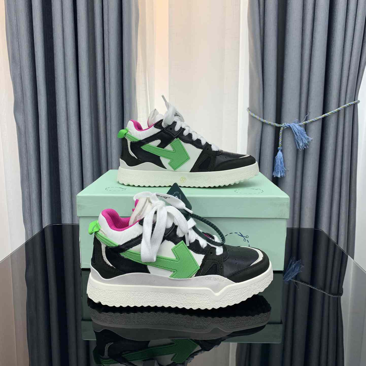 Off White Out Of Office Sneakers  - DesignerGu