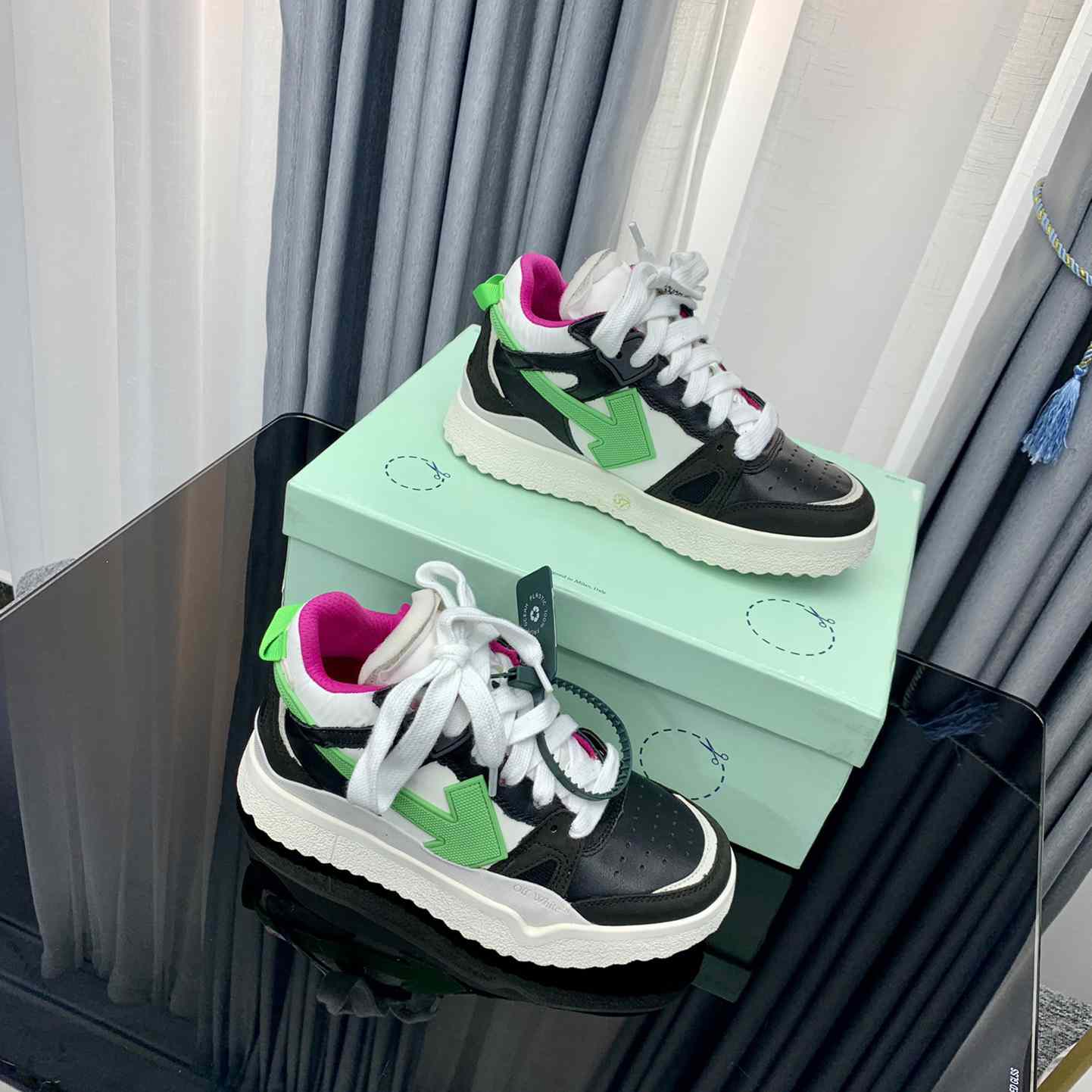 Off White Out Of Office Sneakers  - DesignerGu