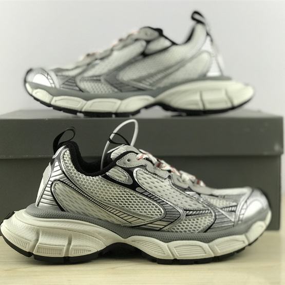 Balenciaga Runner Sneaker  - DesignerGu