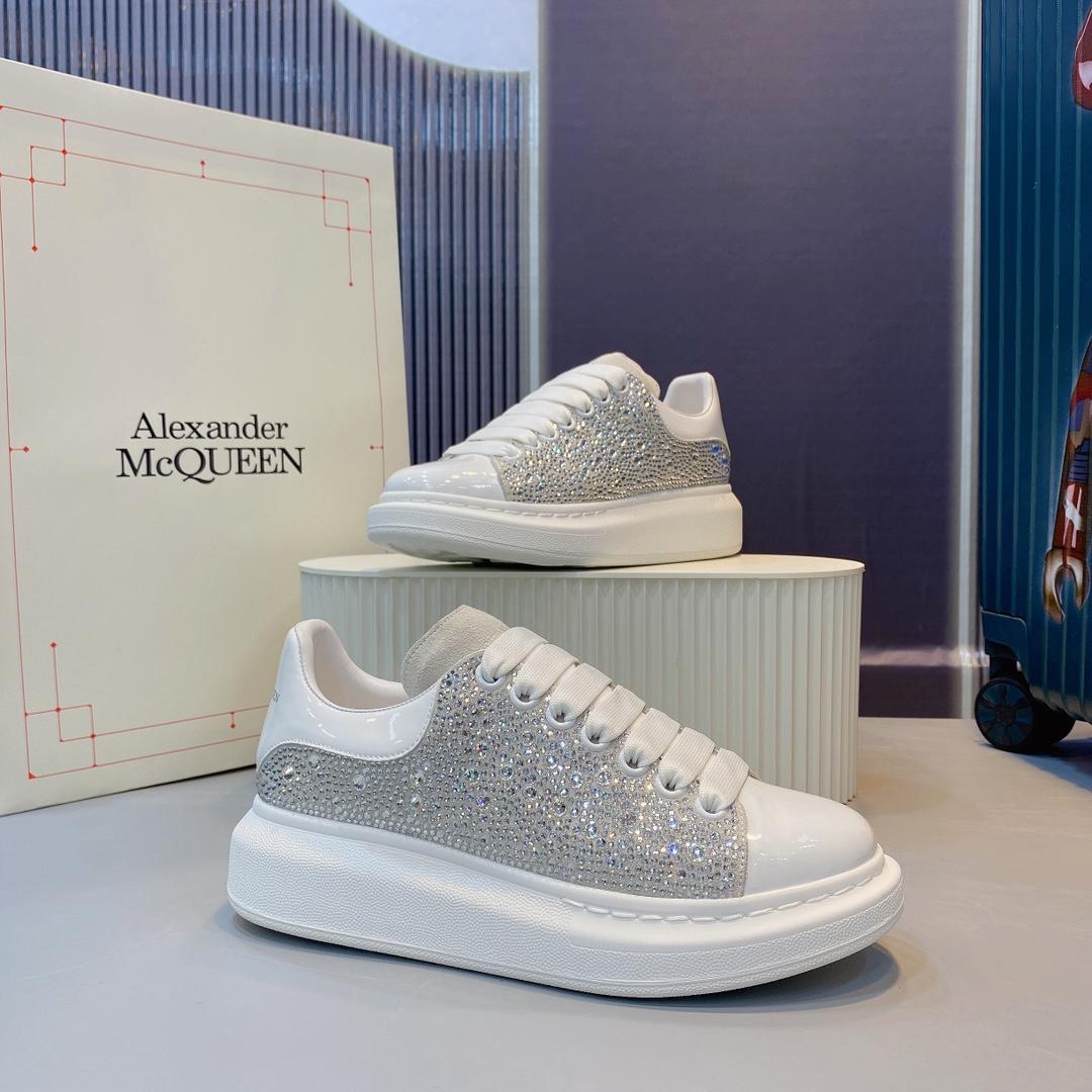 Alexander Mqueen Oversized Sneaker  - DesignerGu