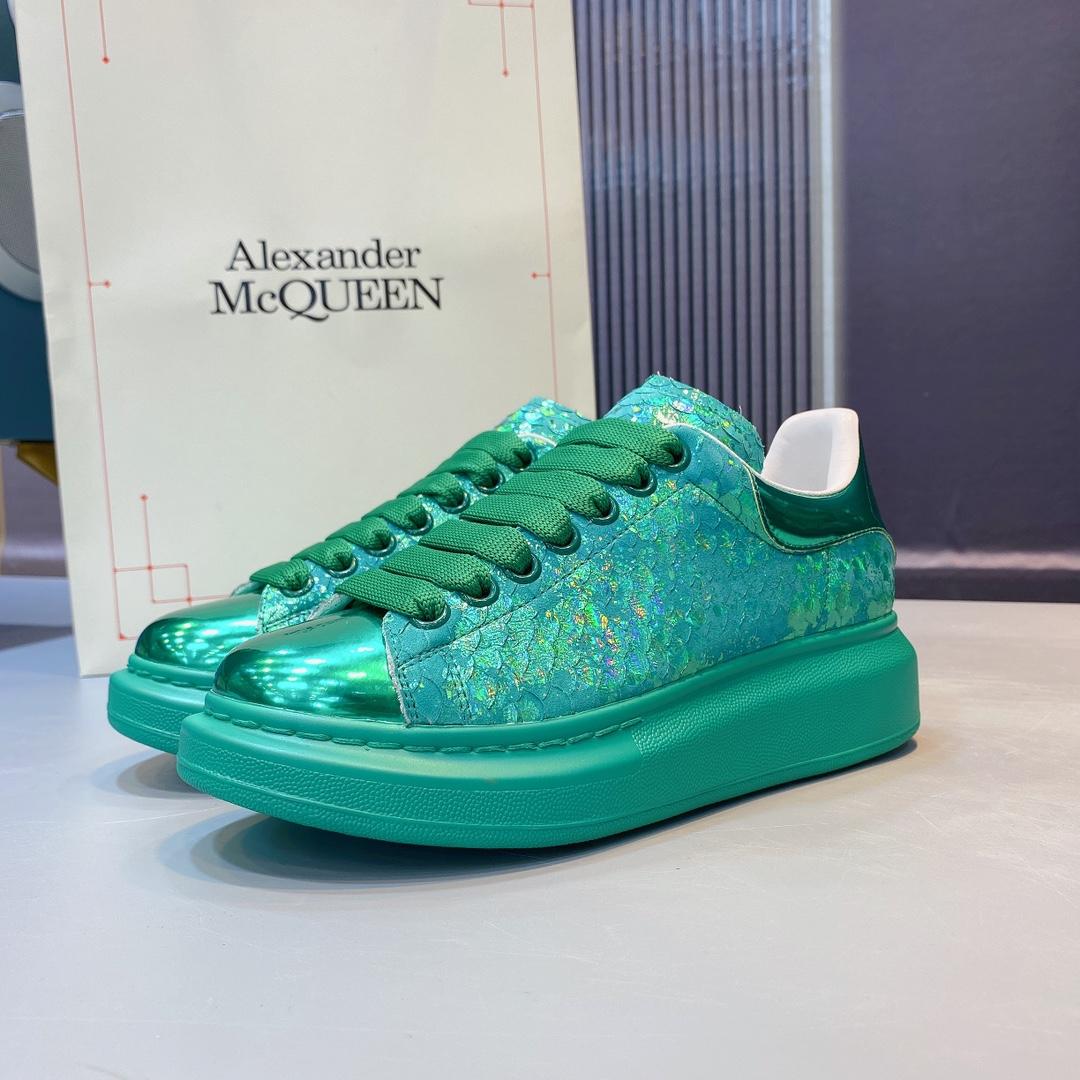 Alexander Mqueen Oversized Sneaker  - DesignerGu