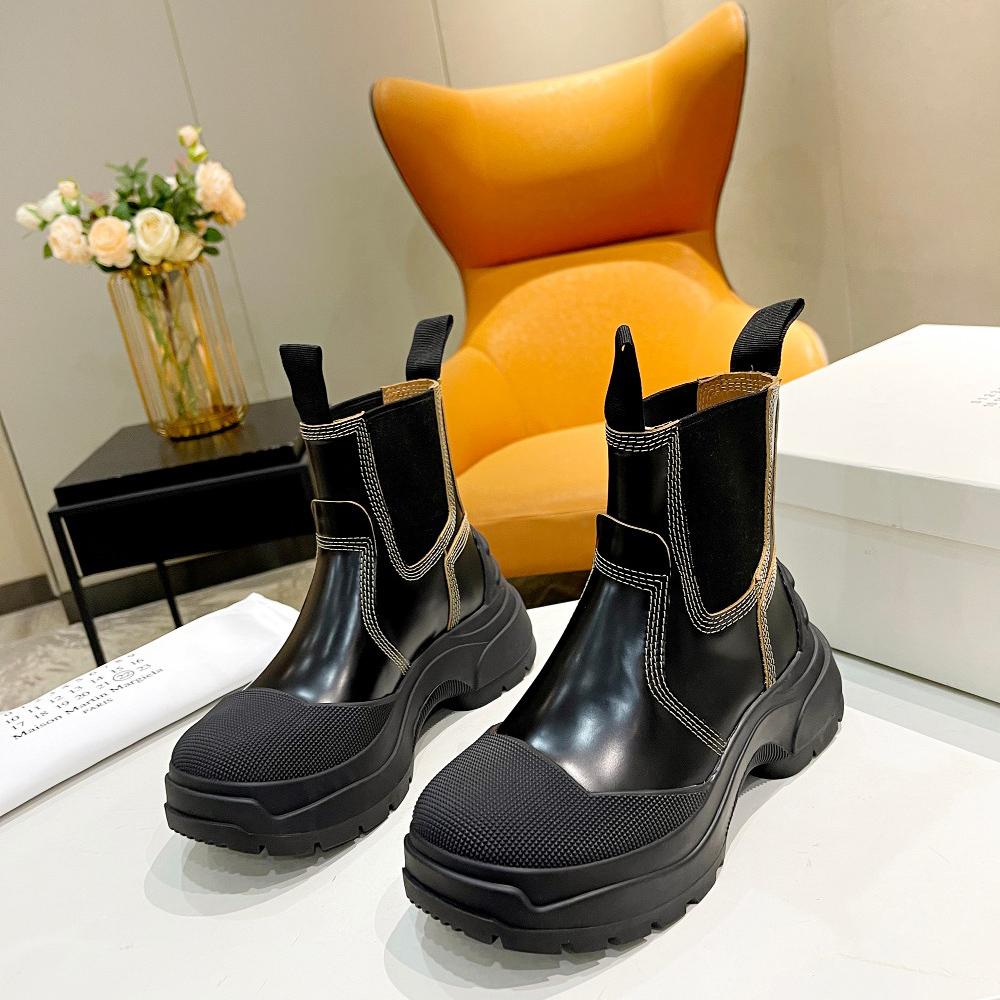 Maison Margiela Leather Chelsea Boots - DesignerGu