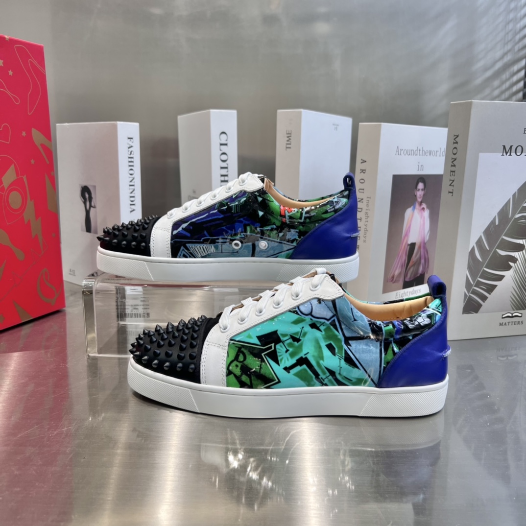 Christian Louboutin Low-Top Sneaker  - DesignerGu