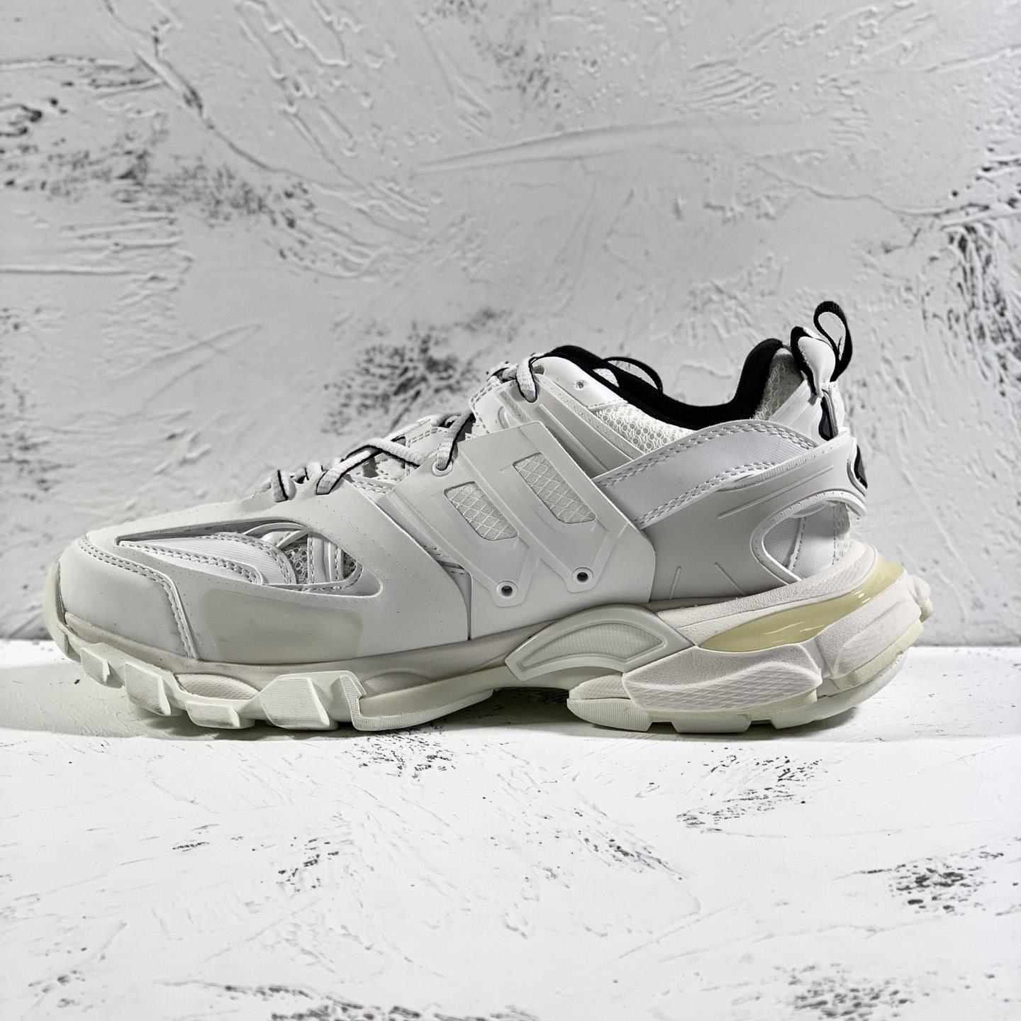 Balenciaga Track Sneaker  - DesignerGu