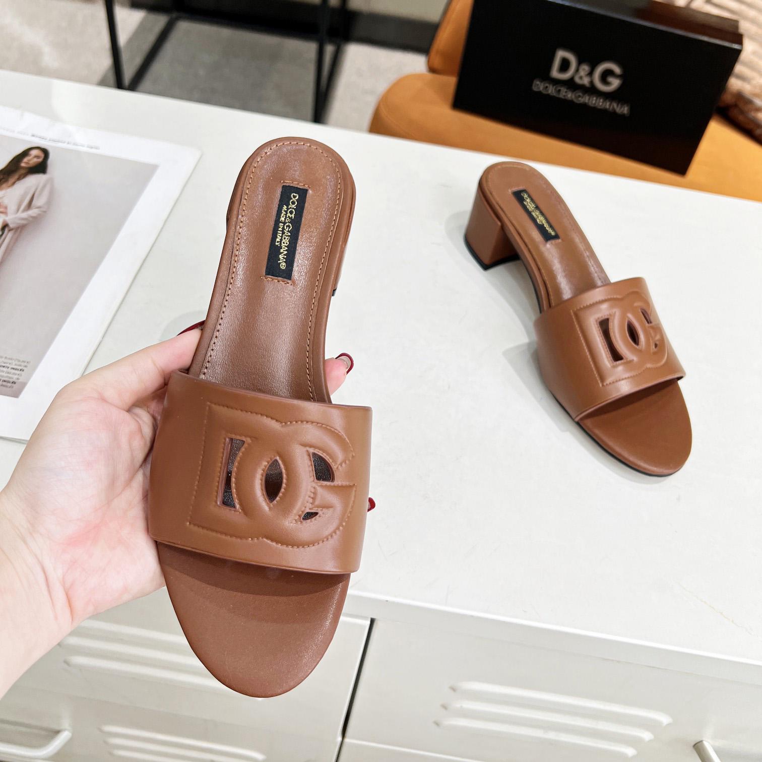 Dolce & Gabbana Calfskin Sliders With DG Logo - DesignerGu