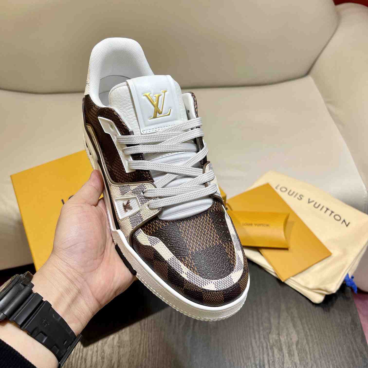 Louis Vuitton LV Trainer Sneaker    (Upon UK Size)   1AAV8Y - DesignerGu