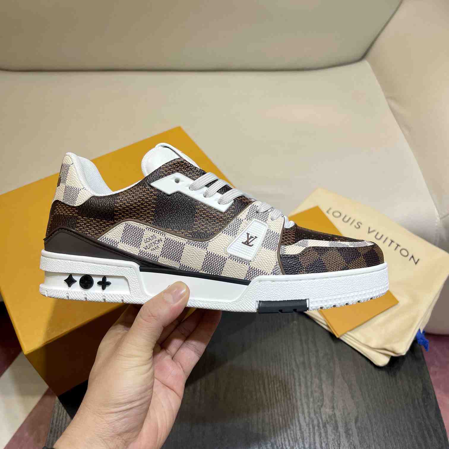 Louis Vuitton LV Trainer Sneaker    (Upon UK Size)   1AAV8Y - DesignerGu