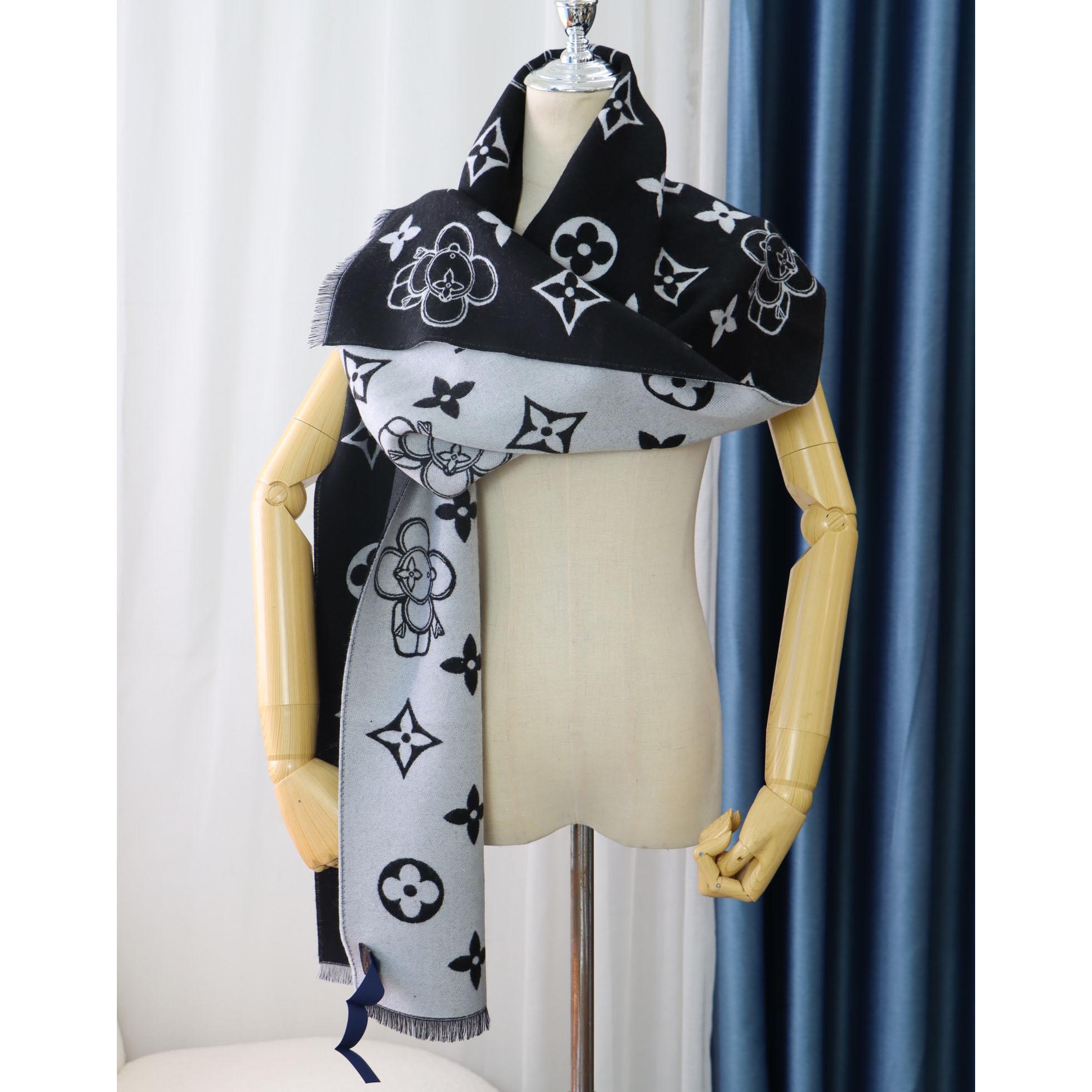 Louis Vuitton MNG Vivienne Scarf    M77973 - DesignerGu