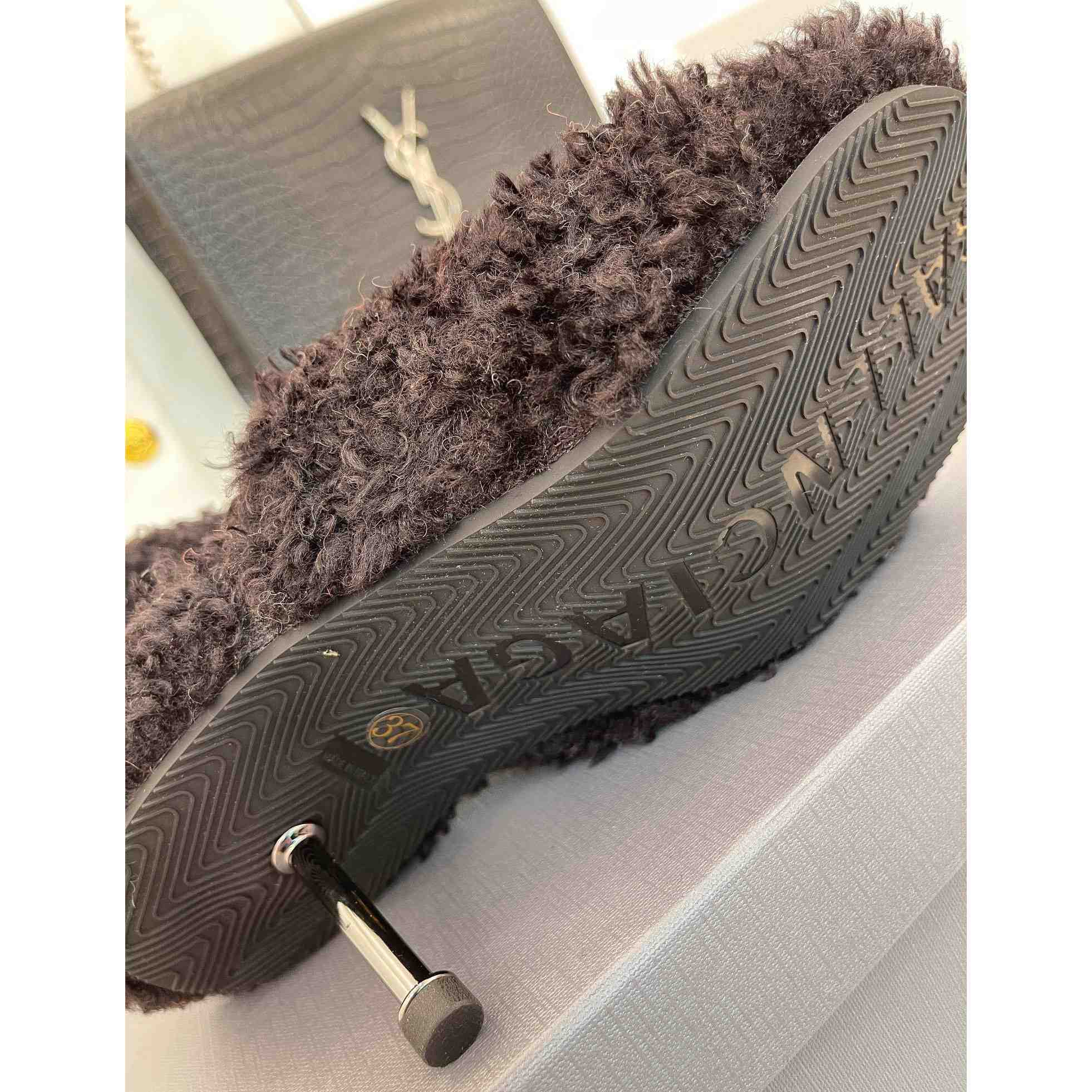 Balenciaga Furry Sandals - DesignerGu