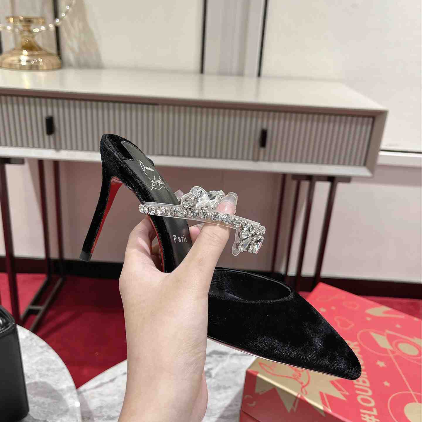 Christian Louboutin Planet Queen Pump  85mm - DesignerGu