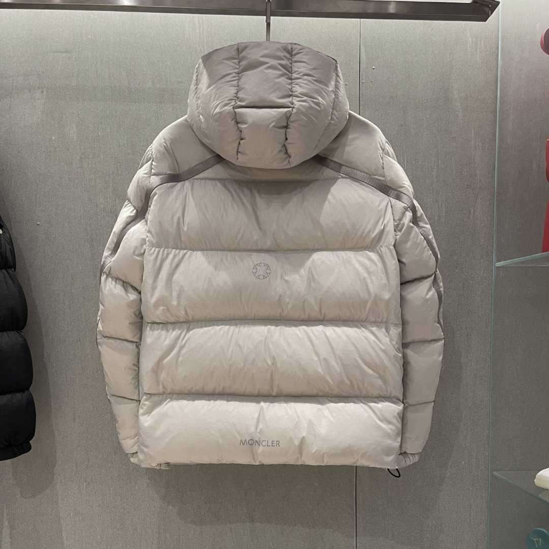 Moncler Short Down Jacket    - DesignerGu