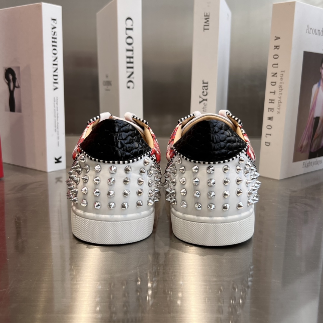 Christian Louboutin Low-Top Sneaker - DesignerGu