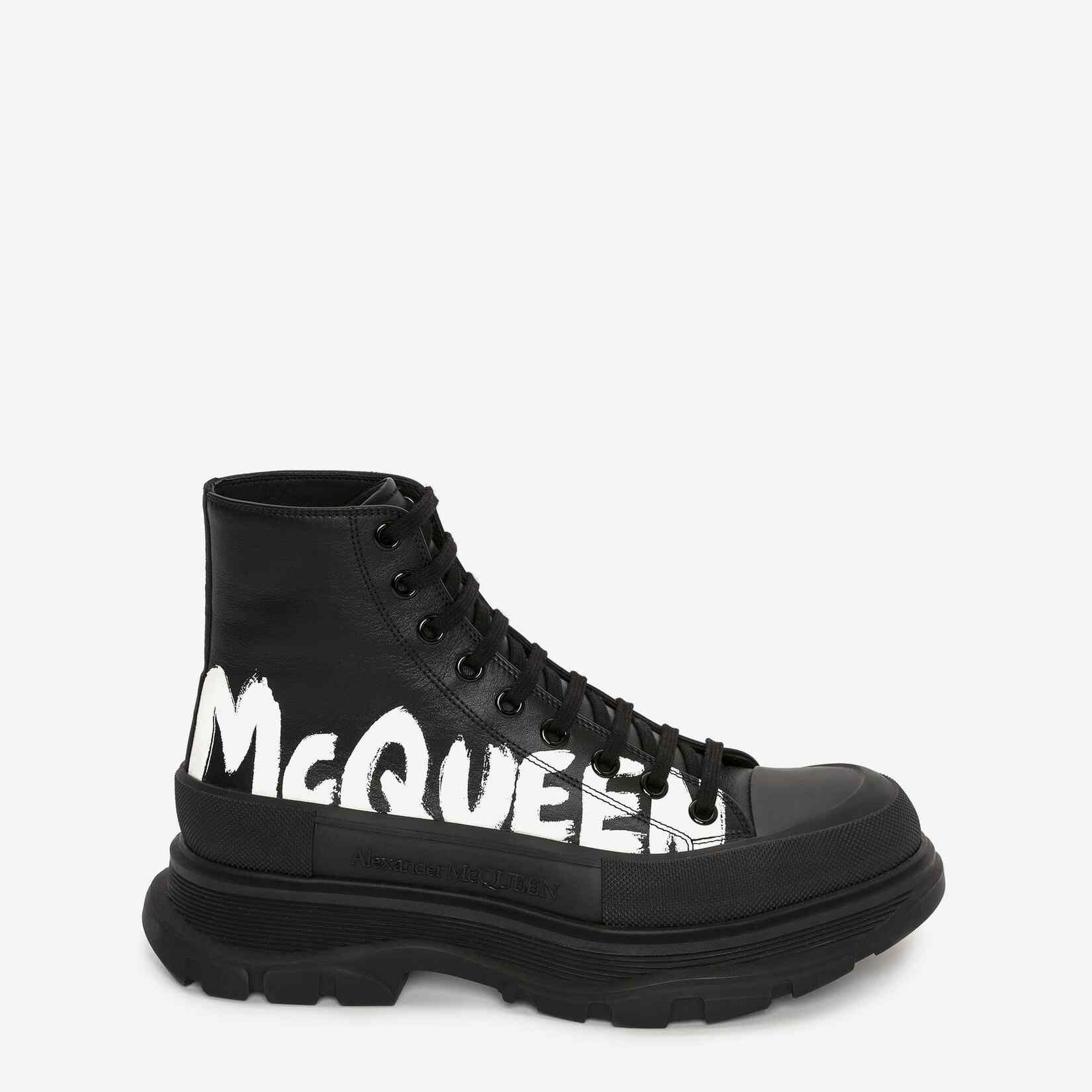 Alexander Mqueen Tread Slick Boot In Black/White - DesignerGu