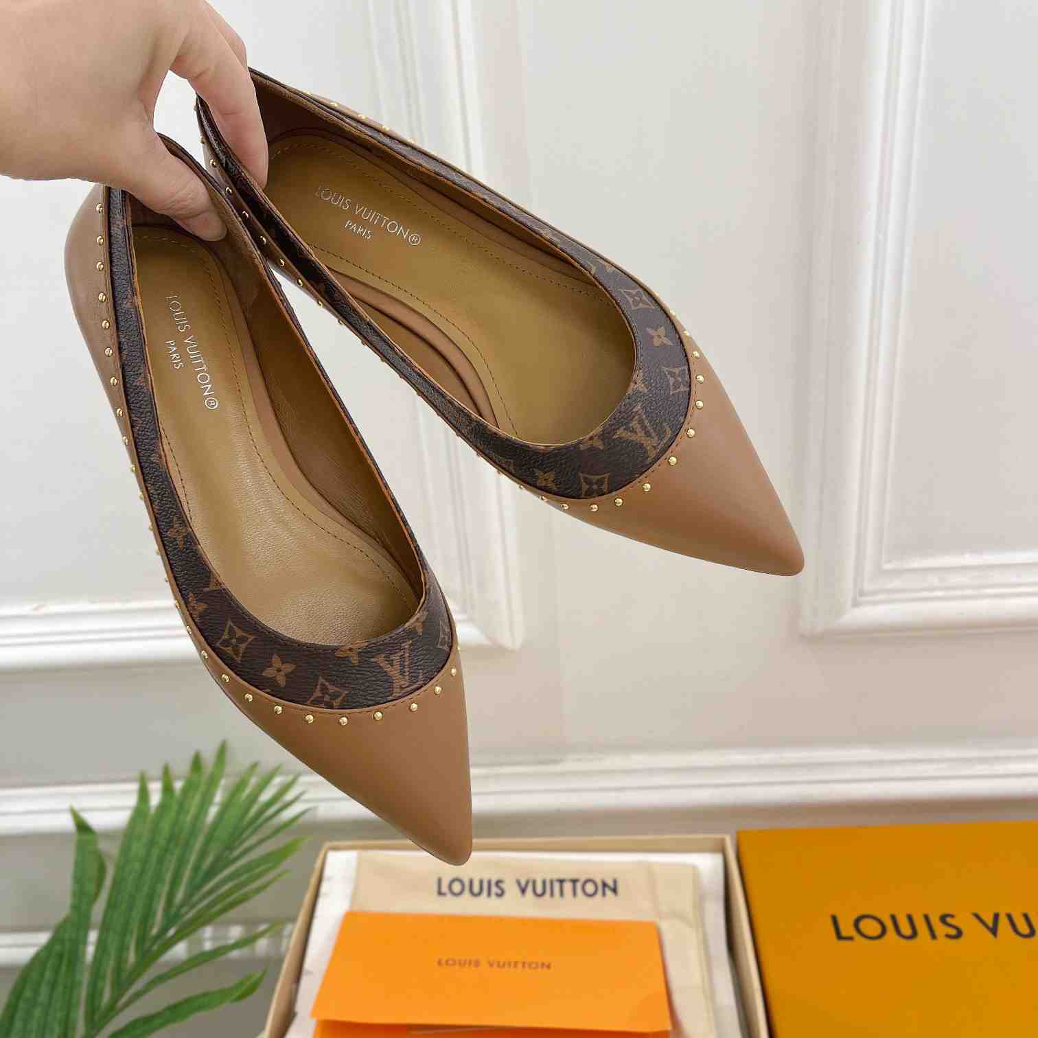 Louis Vuitton Signature Flat Ballerina    - DesignerGu