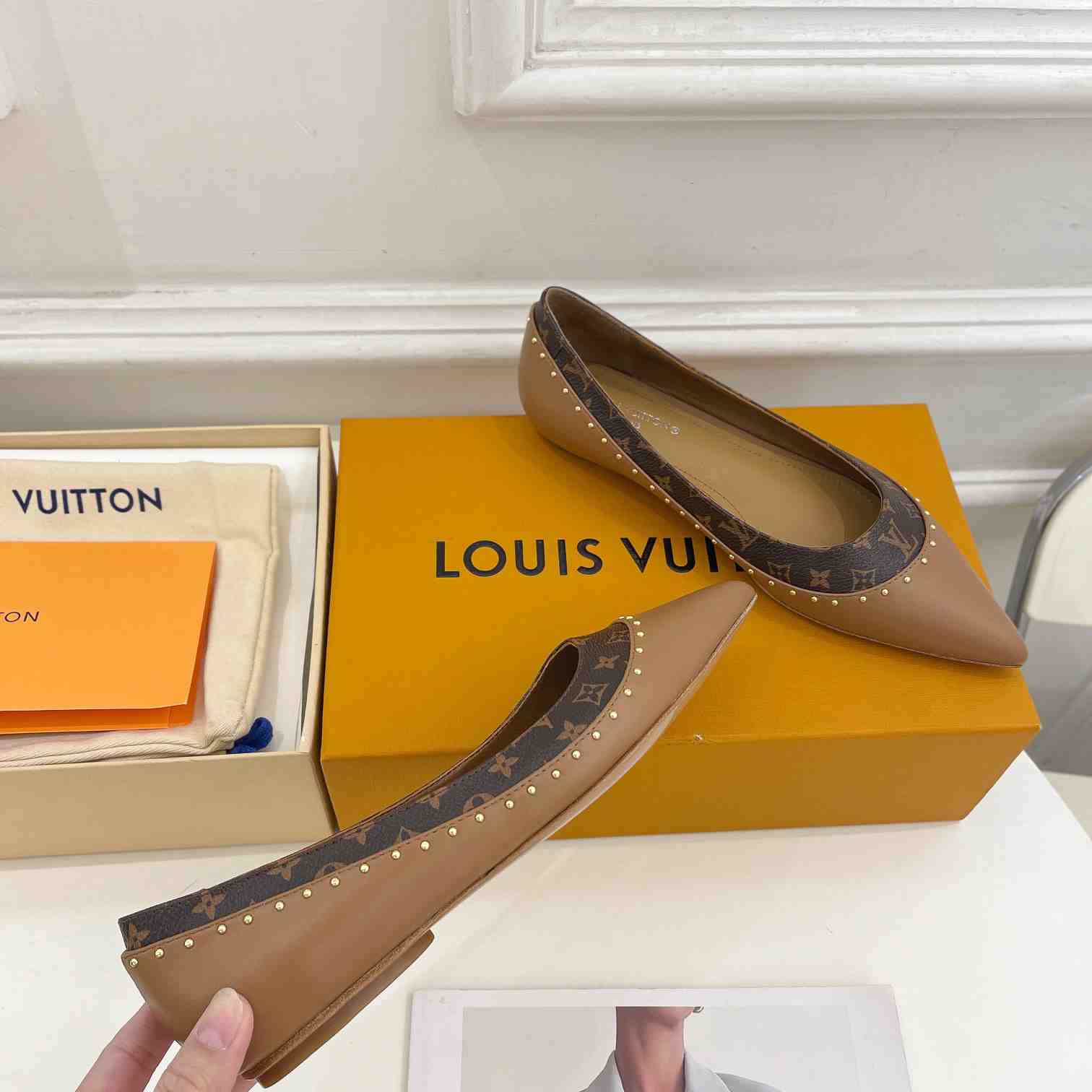 Louis Vuitton Signature Flat Ballerina    - DesignerGu