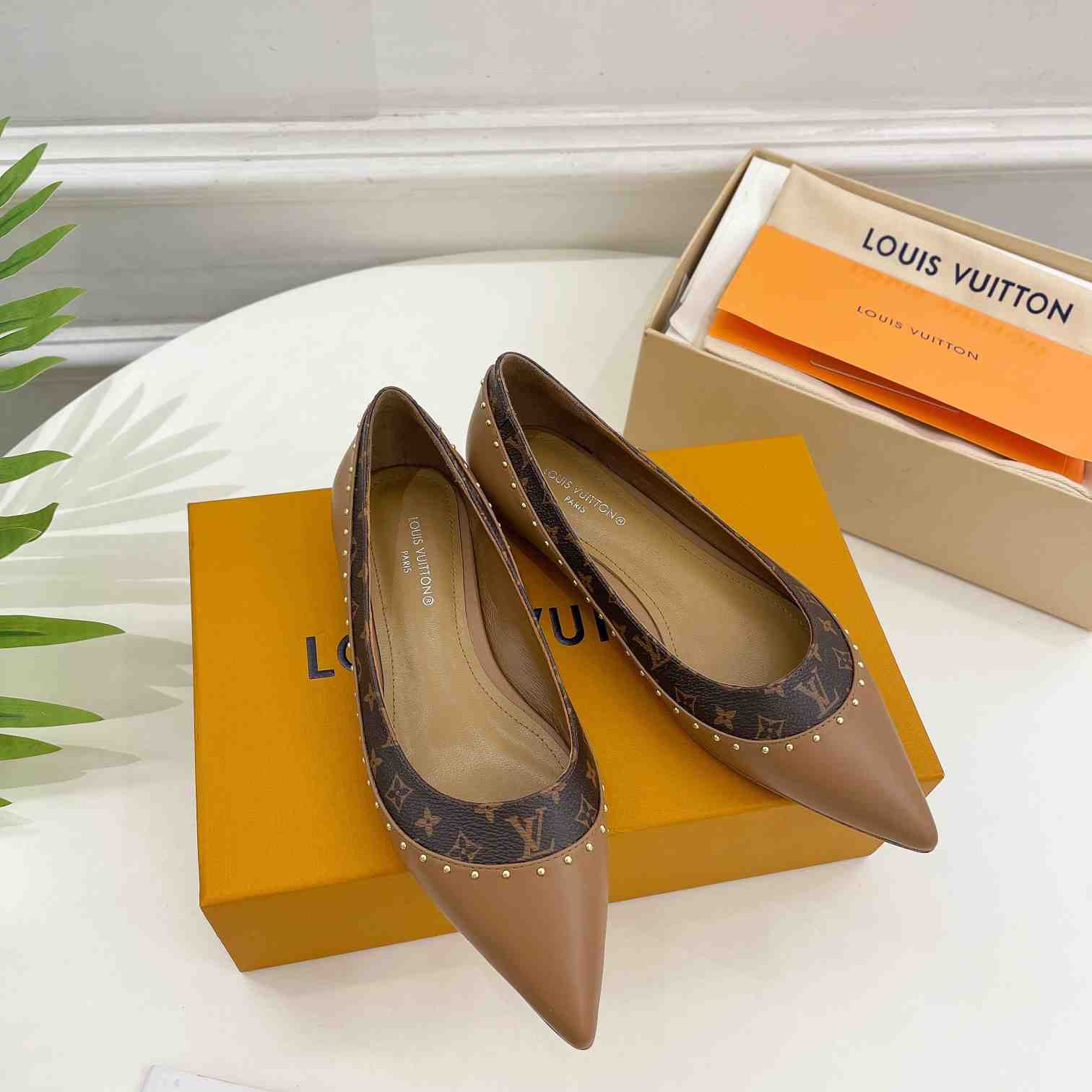 Louis Vuitton Signature Flat Ballerina    - DesignerGu