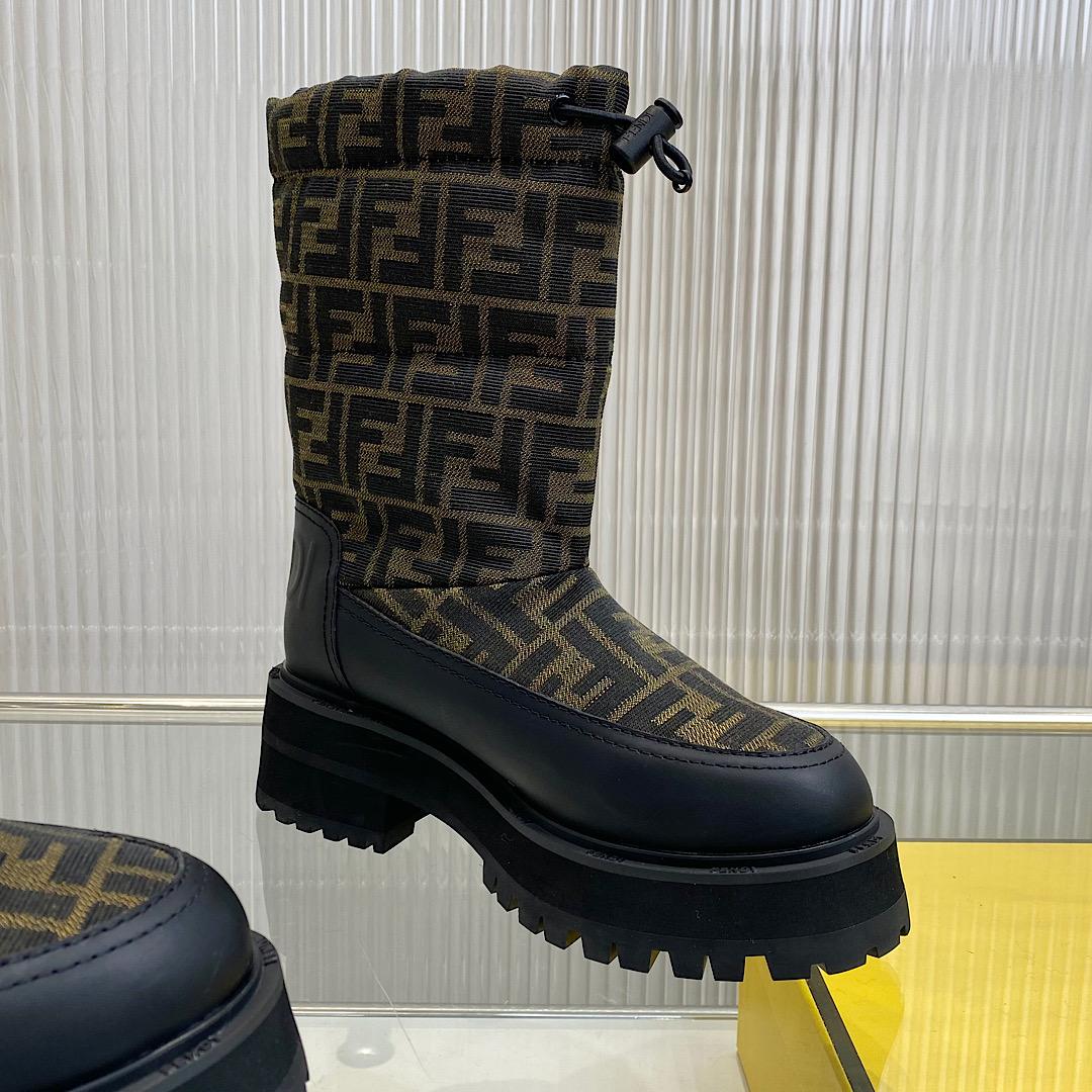 Fendi FF Logo Boots - DesignerGu