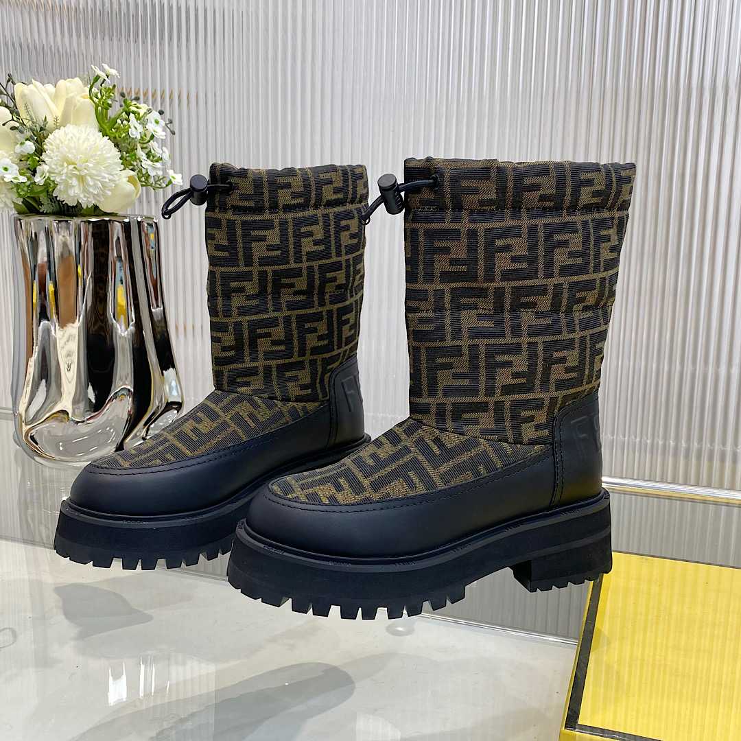 Fendi FF Logo Boots - DesignerGu