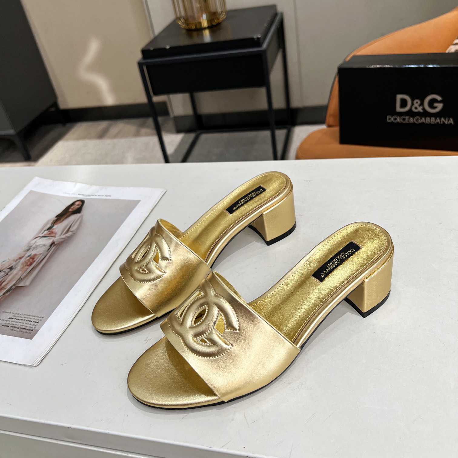 Dolce & Gabbana Calfskin Mules With DG Millennials Logo - DesignerGu