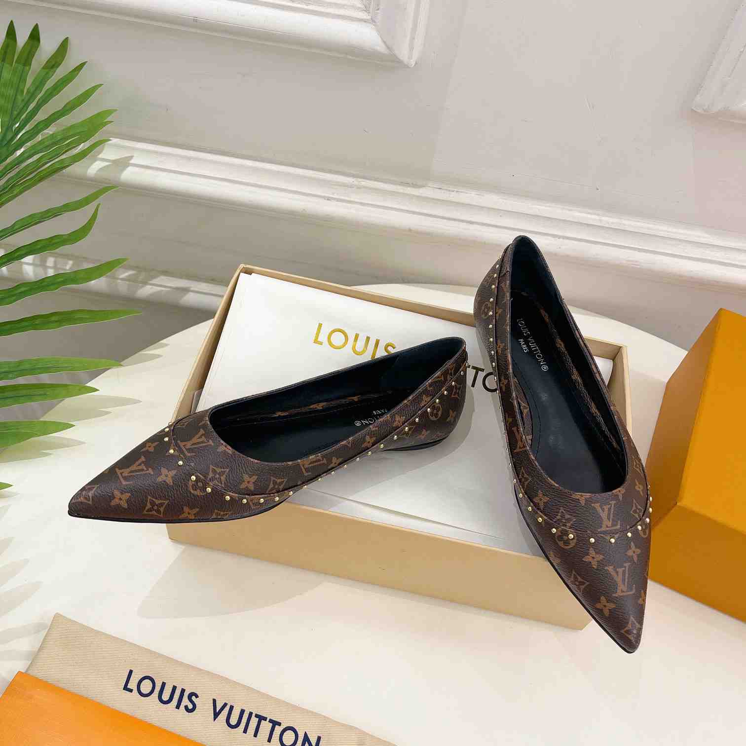 Louis Vuitton Signature Flat Ballerina    - DesignerGu