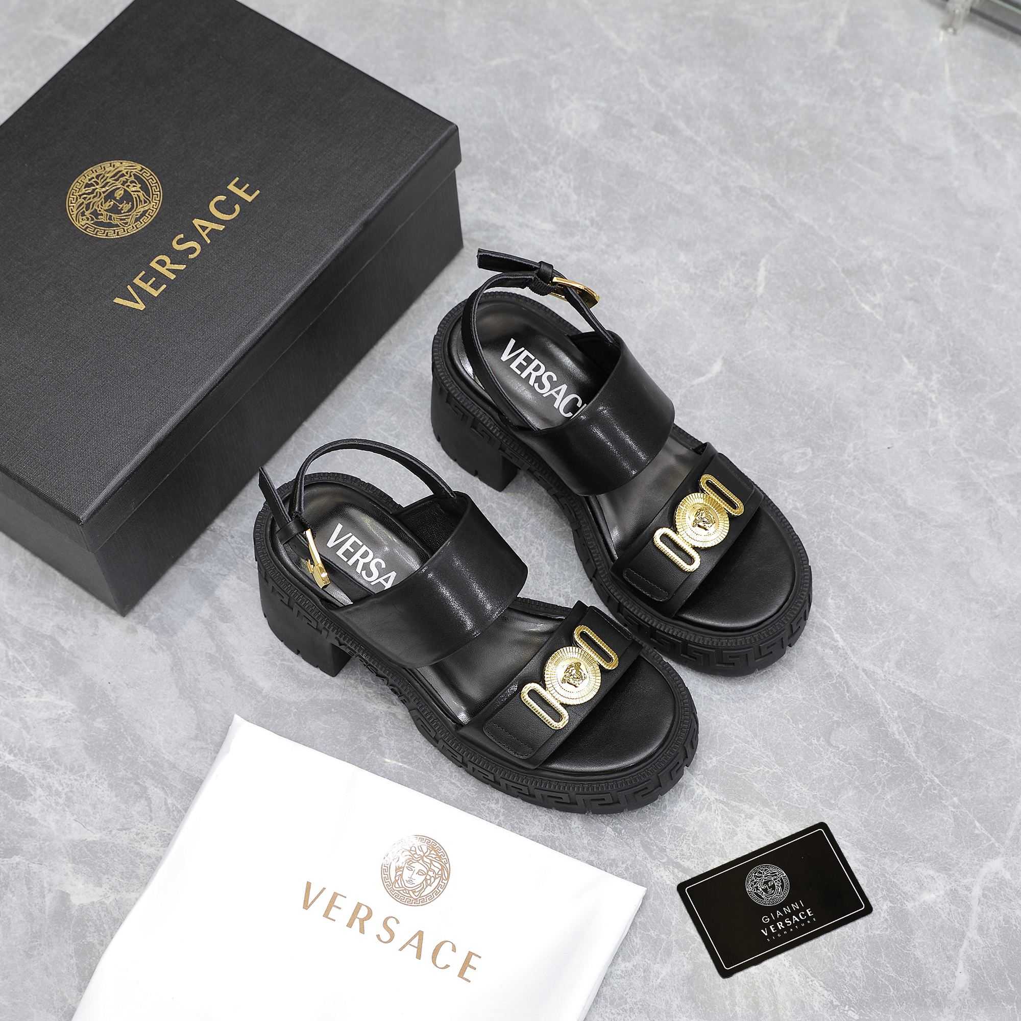 Versace Medusa-Plaque Sandals - DesignerGu