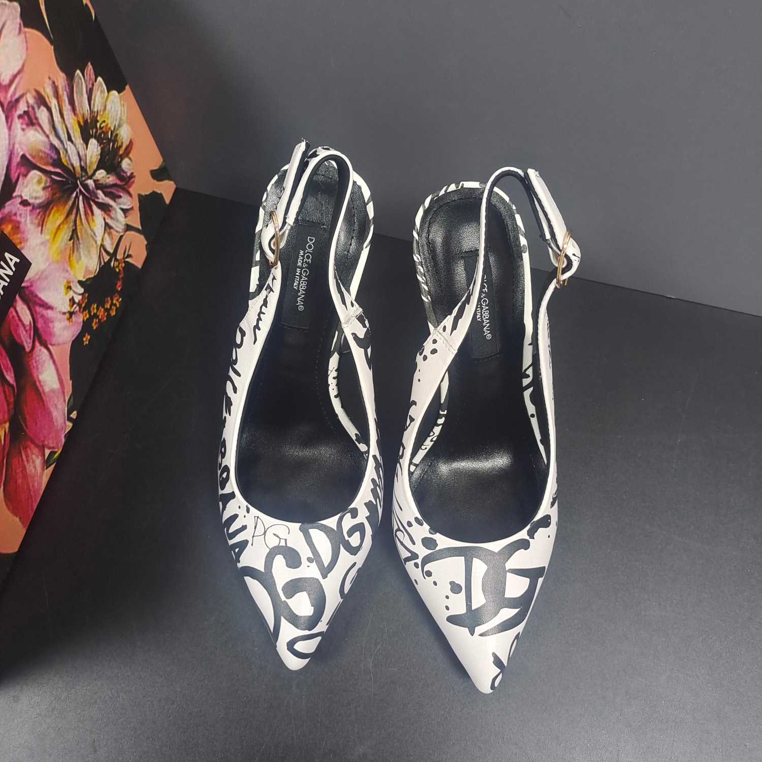 Dolce & Gabbana Calfskin Slingbacks With Logo Print - DesignerGu