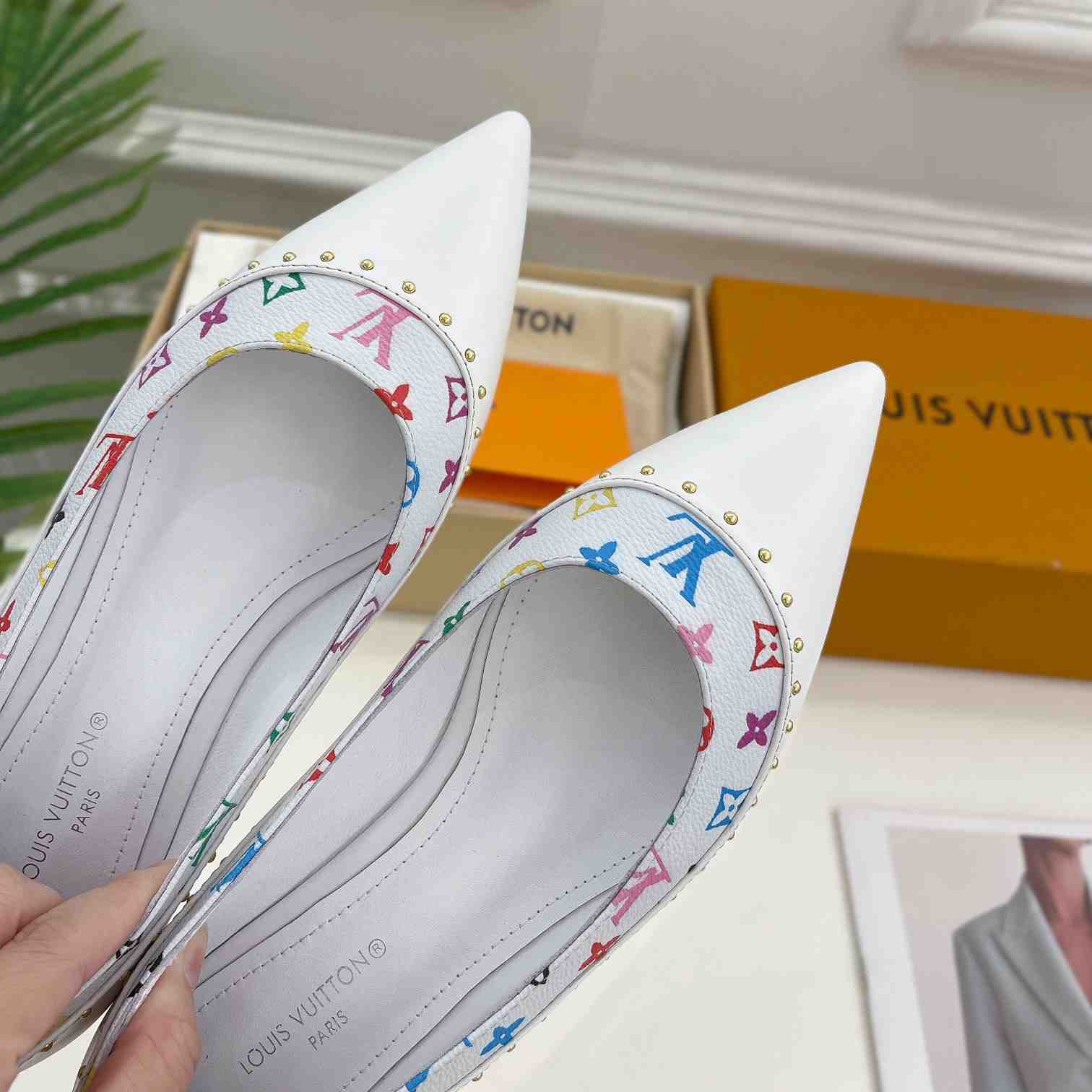 Louis Vuitton Signature Flat Ballerina    - DesignerGu