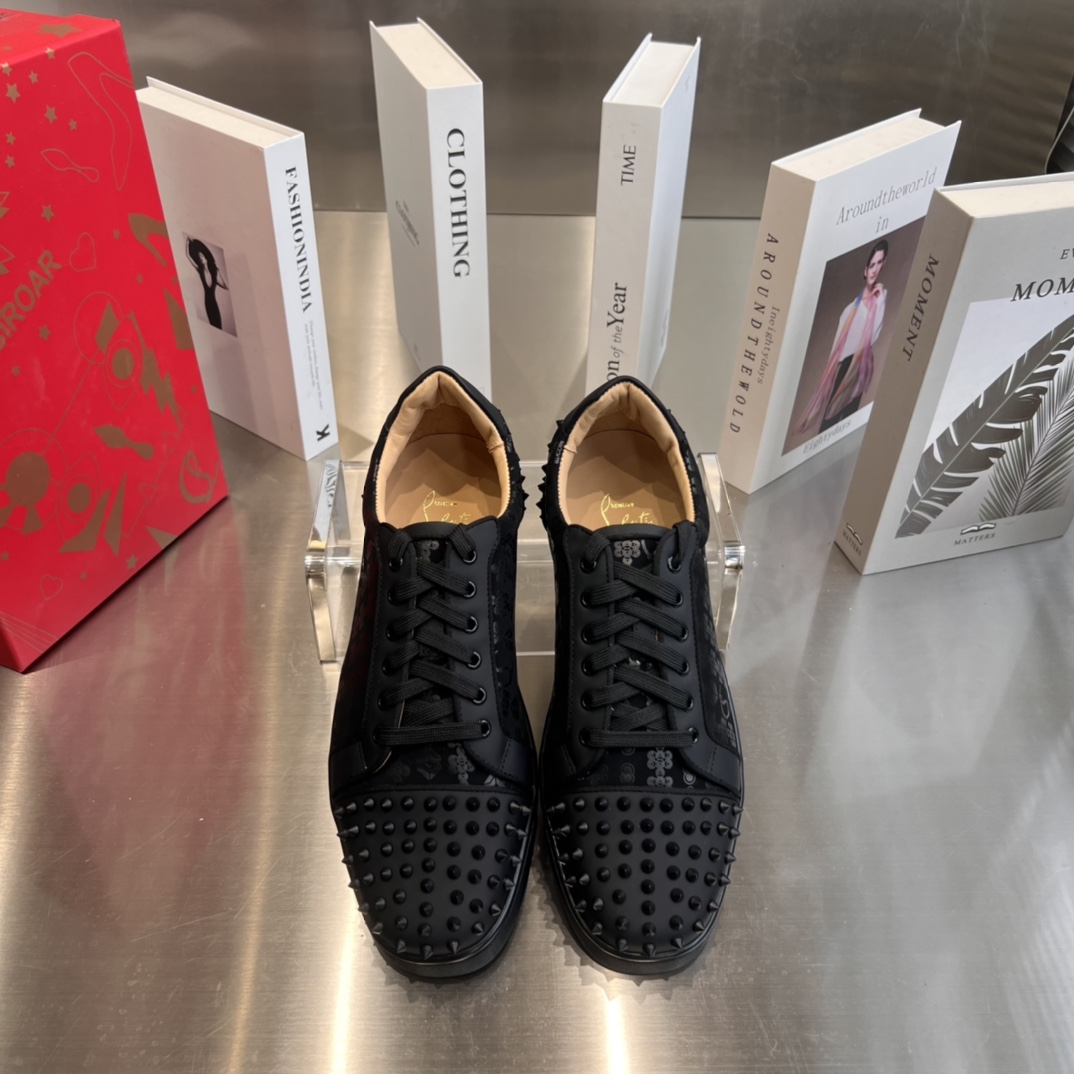 Christian Louboutin Low-Top Sneaker - DesignerGu