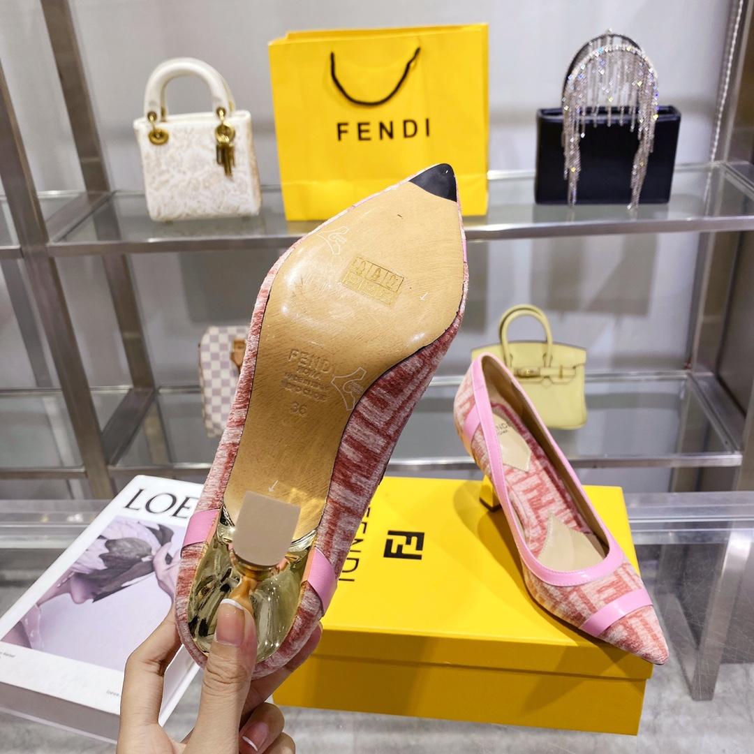 Fendi Baguette Pump - DesignerGu