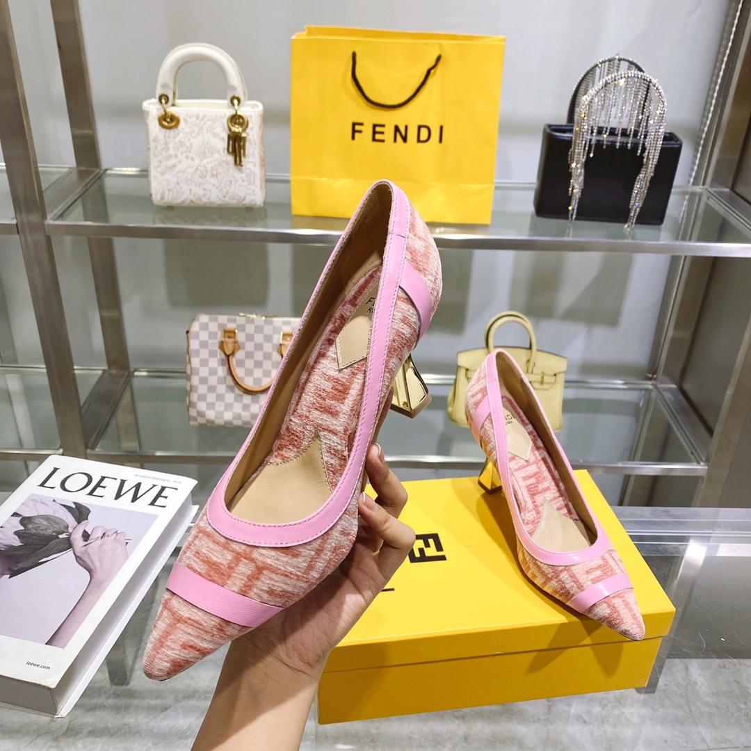 Fendi Baguette Pump - DesignerGu