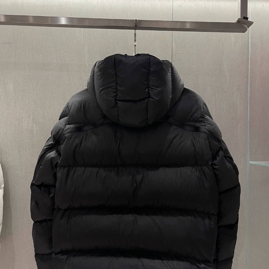 Moncler Short Down Jacket    - DesignerGu