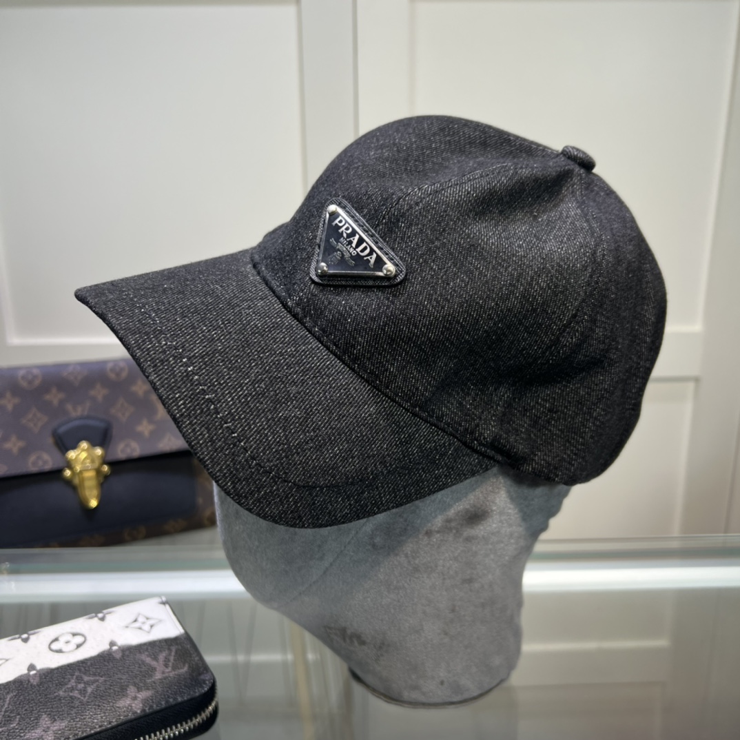 Prada Baseball Cap - DesignerGu