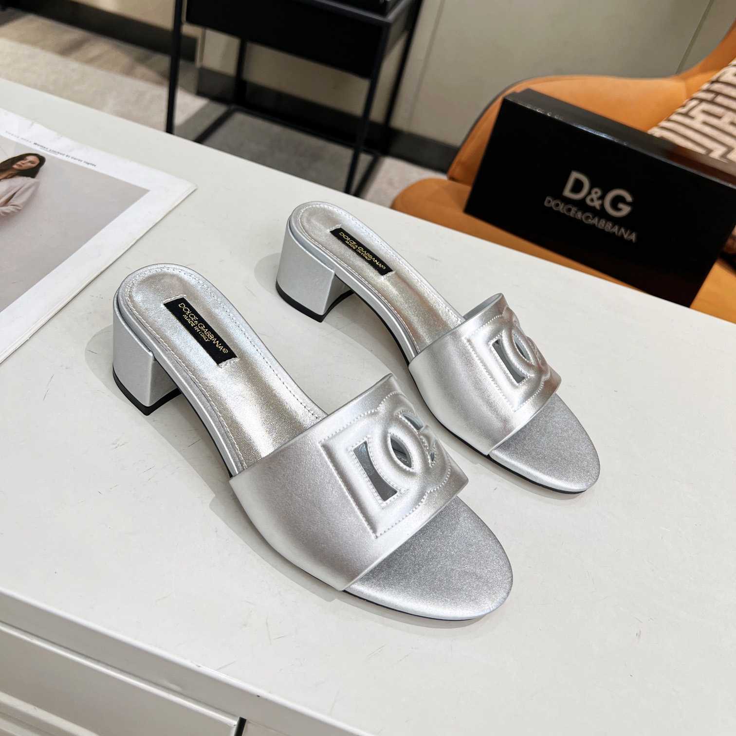 Dolce & Gabbana Calfskin Mules With DG Millennials Logo - DesignerGu