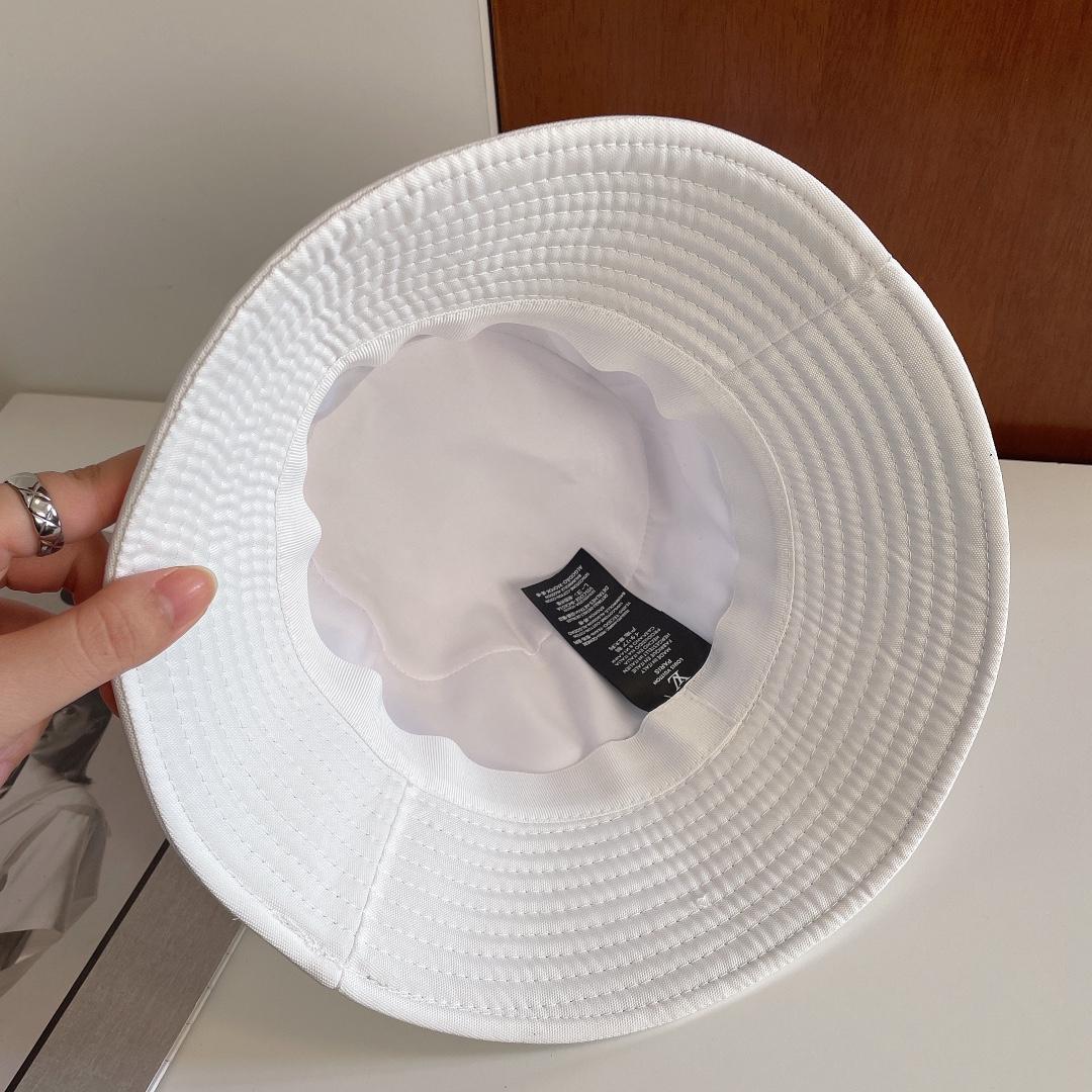 Louis Vuitton Bucket Hat - DesignerGu