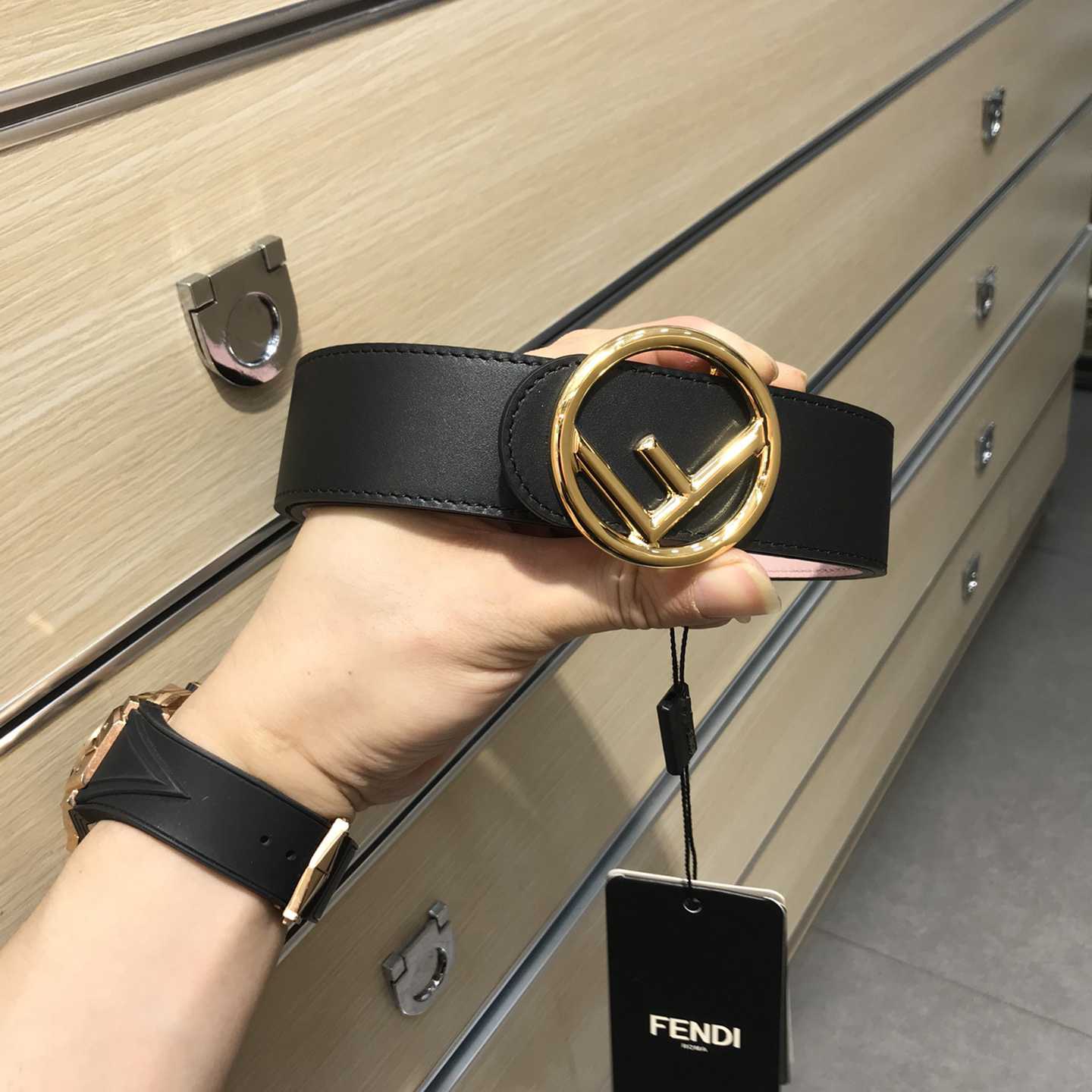 Fendi Black Leather Belt - DesignerGu