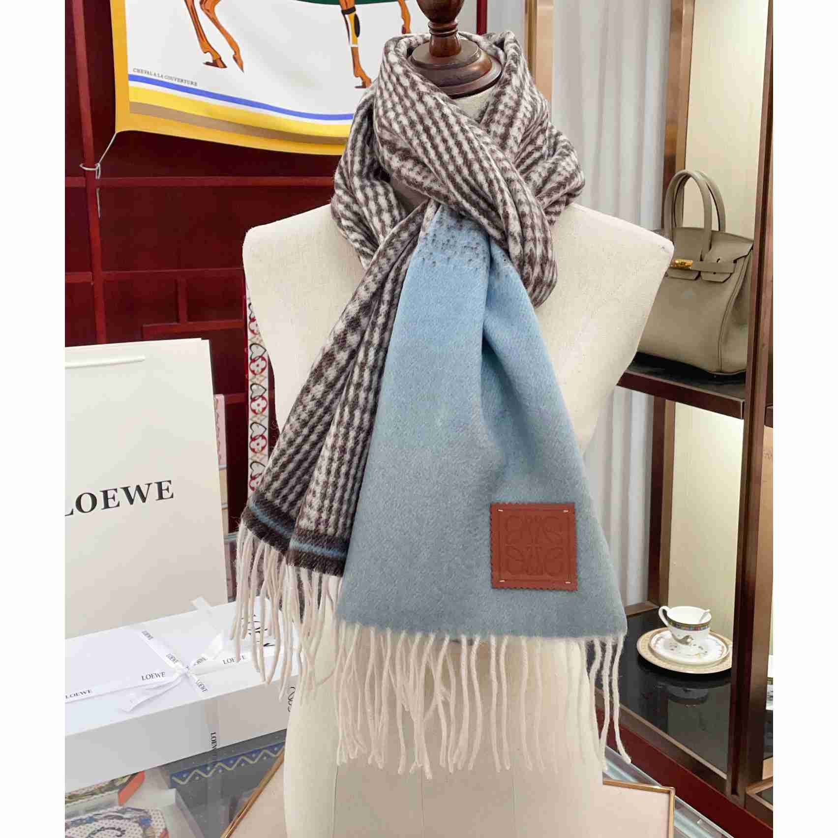 Loewe Scarf In Wool - DesignerGu