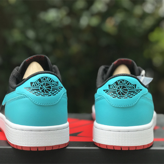 Air Jordan 1 Low OG WMNS “UNC to Chicago” Sneaker      CZ0775-046  - DesignerGu