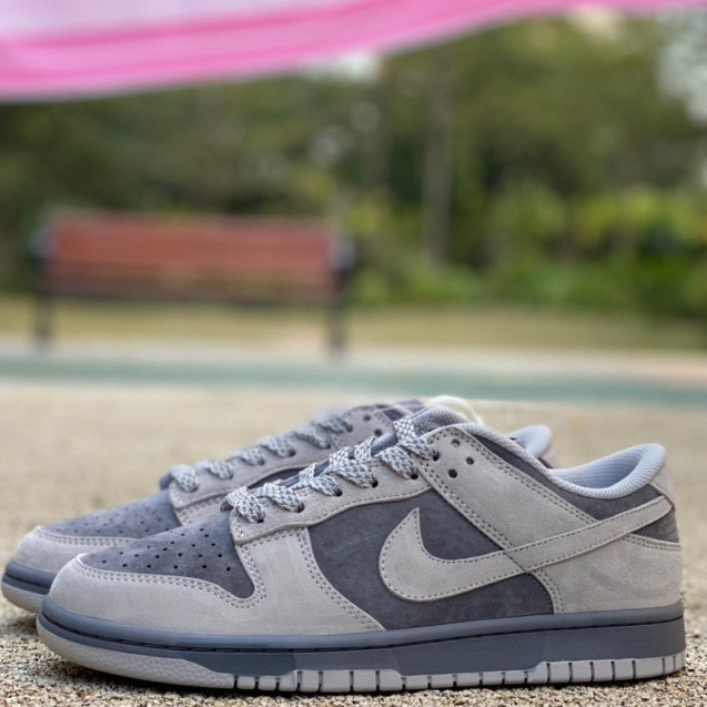 Tomo Katsuhiro x Nike SB Dunk Low 