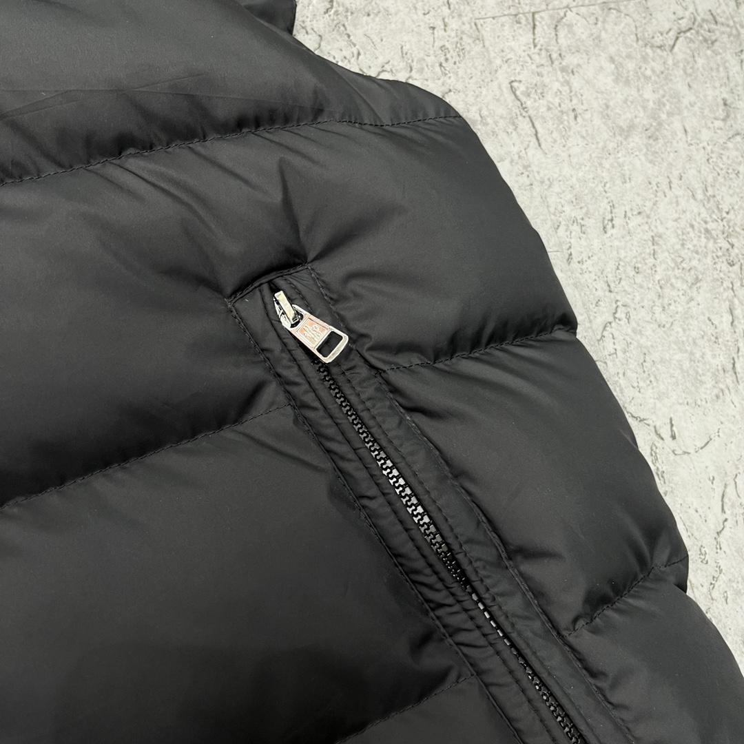 Moncler Cardamine Down Vest - DesignerGu