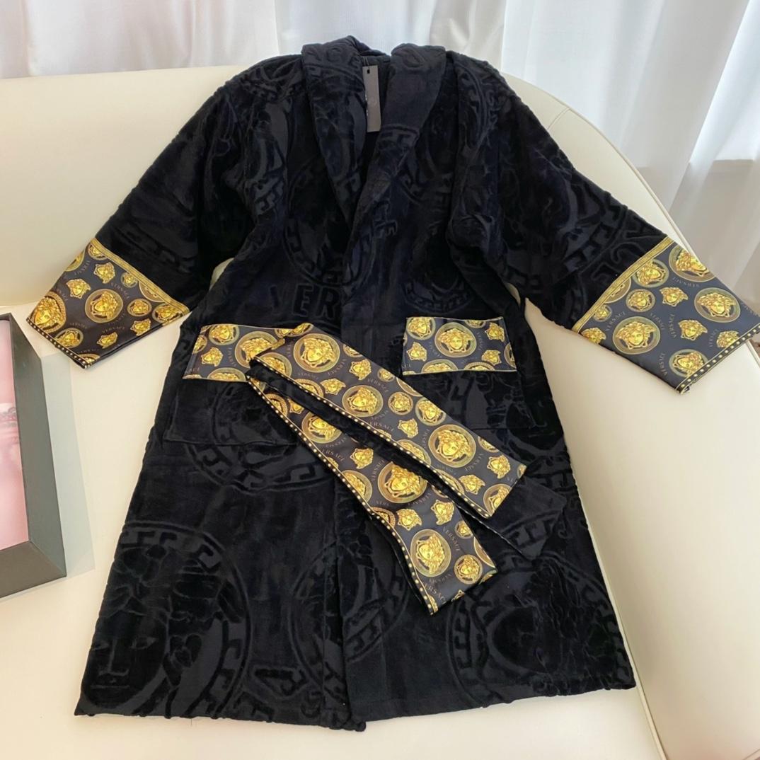 Versace I ♡ Baroque Bathrobe(Uniform size) - DesignerGu