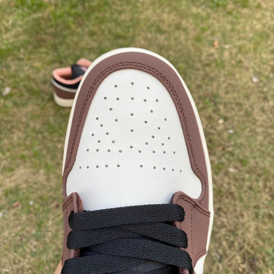 Air Jordan 1 Low  “Mocha Brown” Sneaker   DC6991-200 - DesignerGu