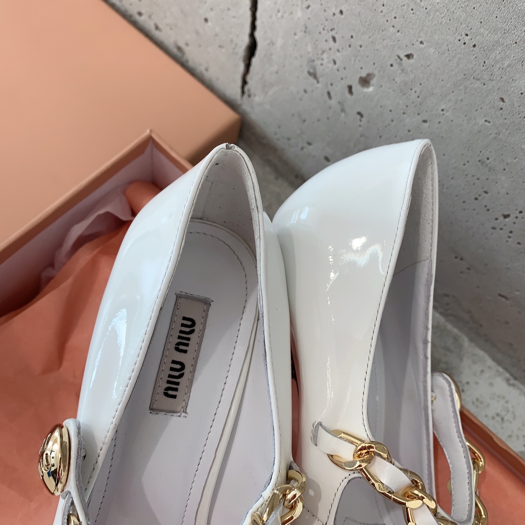 Miu Miu Patent Leather Pumps - DesignerGu